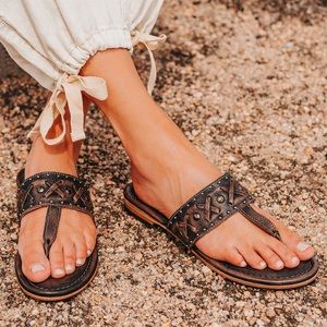 Freebird by Steven - Shay Sandals - Size 9